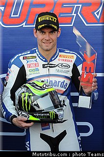 sbk_crutchlow_04_kyalami_2010.jpg