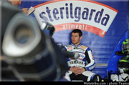 sbk_crutchlow_1_usa_2010.jpg