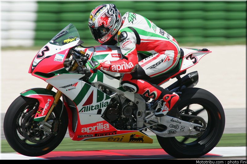 sbk_biaggi_01_sanmarin_2010