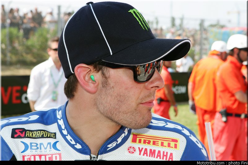 sbk_crutchlow_4_sanmarin_2010