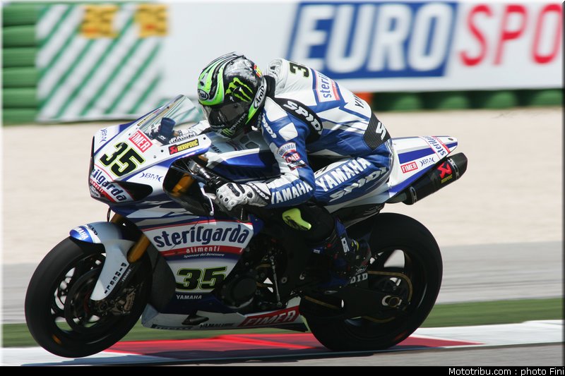 sbk_crutchlow_6_sanmarin_2010