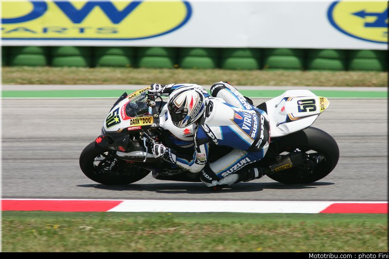 sbk_guintoli_5_sanmarin_2010