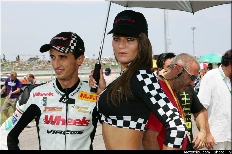 sbk_pitbabes_sanmarin_2010_007