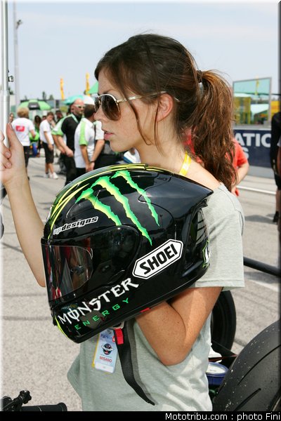sbk_pitbabes_sanmarin_2010_023