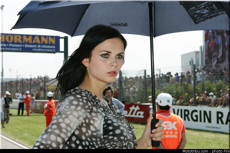 sbk_pitbabes_sanmarin_2010_039