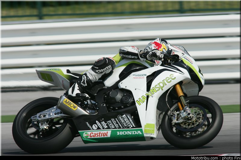 sbk_rea_7_sanmarin_2010