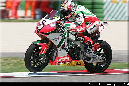 sbk_biaggi_02_sanmarin_2010.JPG