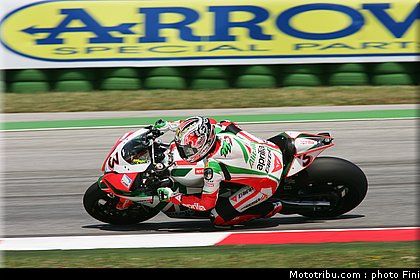 sbk_biaggi_03_sanmarin_2010.JPG