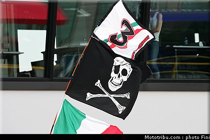 sbk_biaggi_08_sanmarin_2010.JPG