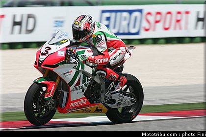 sbk_biaggi_20_sanmarin_2010.JPG