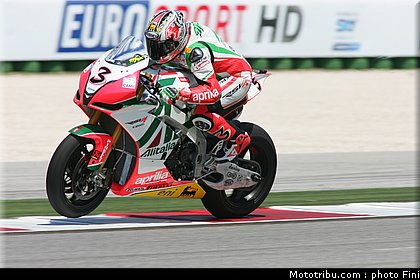 sbk_biaggi_21_sanmarin_2010.JPG