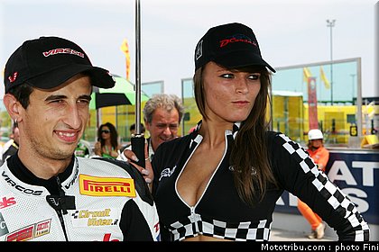 sbk_pitbabes_sanmarin_2010_012.JPG