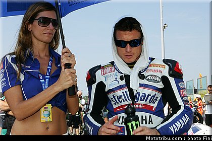sbk_pitbabes_sanmarin_2010_015.JPG