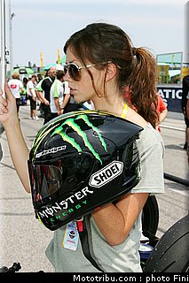 sbk_pitbabes_sanmarin_2010_023.JPG