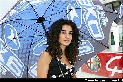 sbk_pitbabes_sanmarin_2010_031.JPG