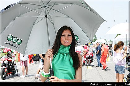 sbk_pitbabes_sanmarin_2010_033.JPG