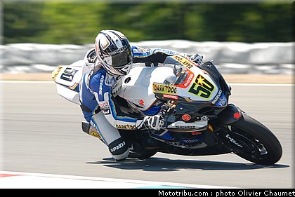 sbk_guintoli_7_tchequie_2010.JPG