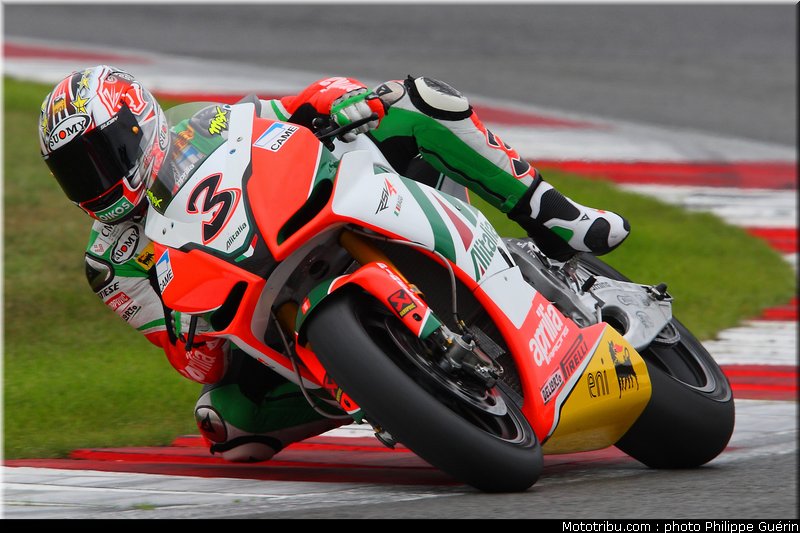 sbk_biaggi_16_angleterre_2010
