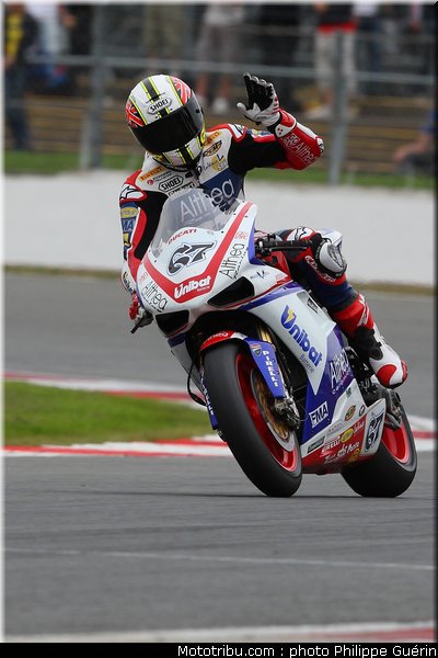 sbk_checa_11_angleterre_2010