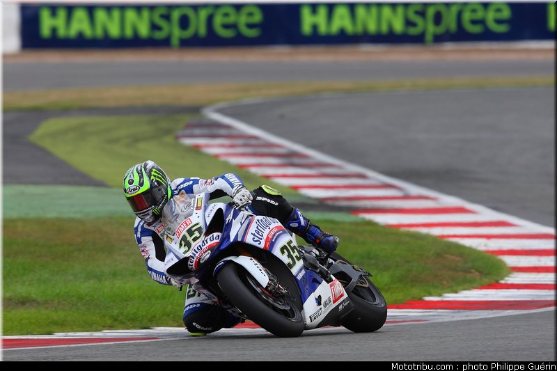 sbk_crutchlow_12_angleterre_2010