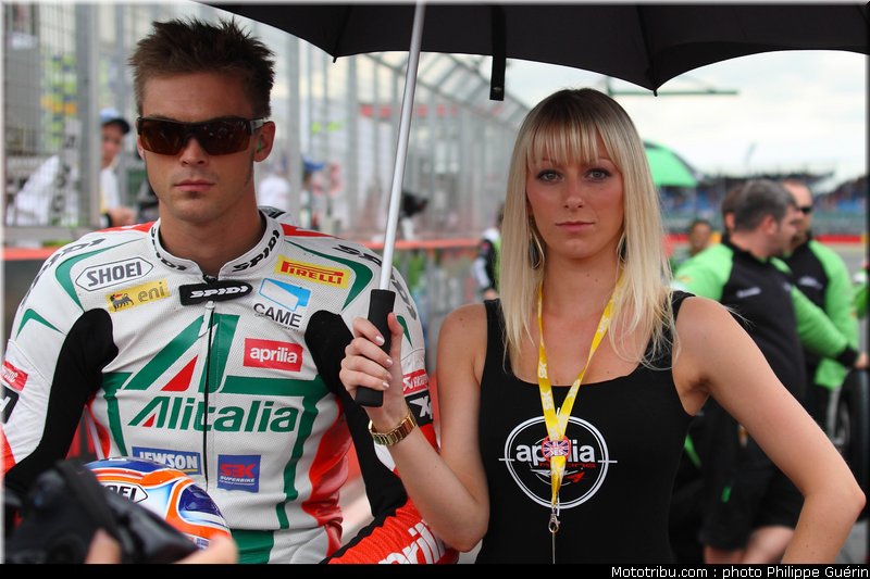 sbk_pitbabe_17_angleterre_2010