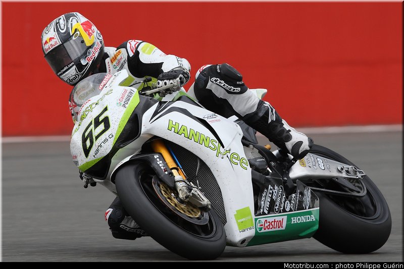 sbk_rea_03_angleterre_2010