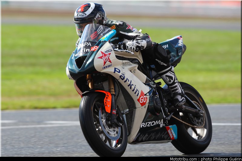 supersport_triumph_05_angleterre_2010