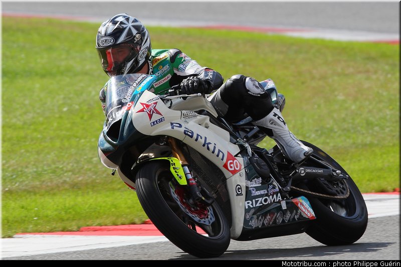 supersport_triumph_08_angleterre_2010