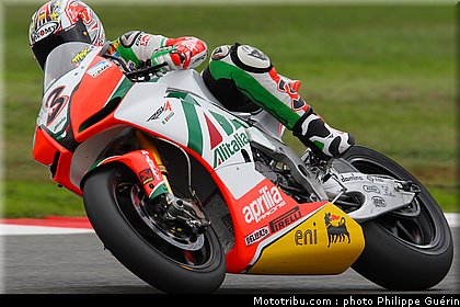 sbk_biaggi_18_angleterre_2010.JPG
