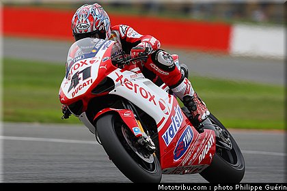 sbk_haga_18_angleterre_2010.JPG