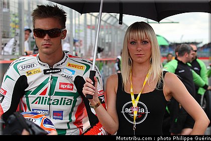 sbk_pitbabe_17_angleterre_2010.JPG