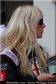 sbk_pitbabe_36_angleterre_2010.JPG