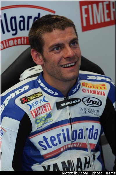 sbk_crutchlow_03_angleterre_2010