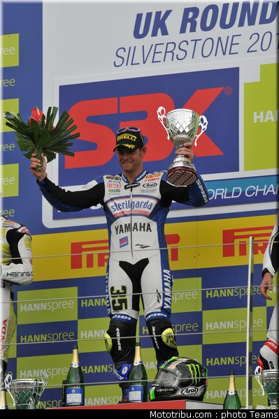 sbk_crutchlow_10_angleterre_2010