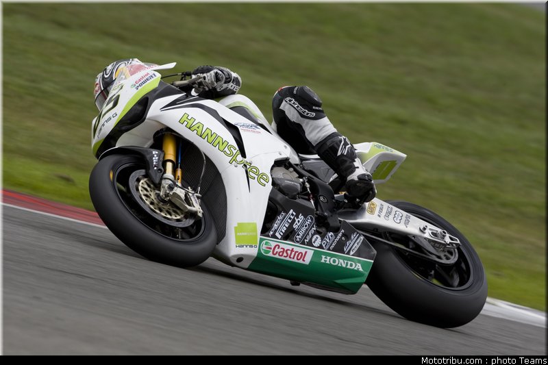 sbk_rea_1_angleterre_2010