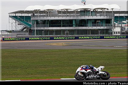 sbk_xaus_02_angleterre_2010.jpg