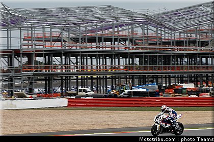 sbk_xaus_04_angleterre_2010.jpg
