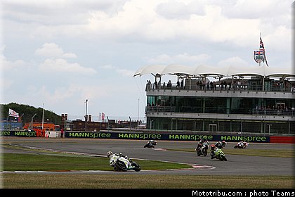 supersport_004_angleterre_2010.jpg