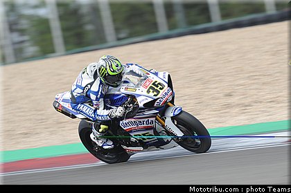 sbk_crutchlow_06_allemagne_2010.jpg
