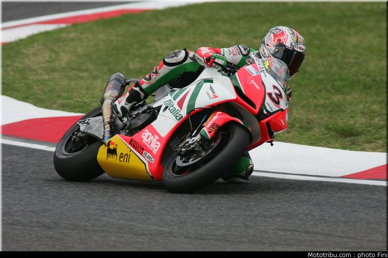 superbike_biaggi_11_imola_2010