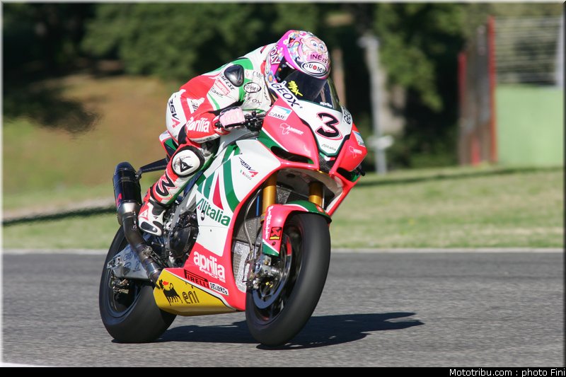 superbike_biaggi_7_imola_2010