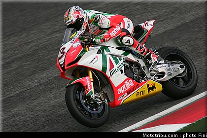 superbike_biaggi_14_imola_2010.JPG