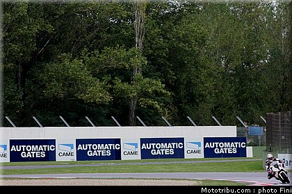 superbike_corser_07_imola_2010.JPG