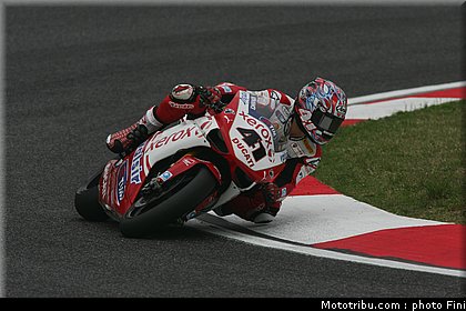 superbike_haga_3_imola_2010.JPG