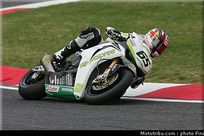 superbike_rea_07_imola_2010.JPG