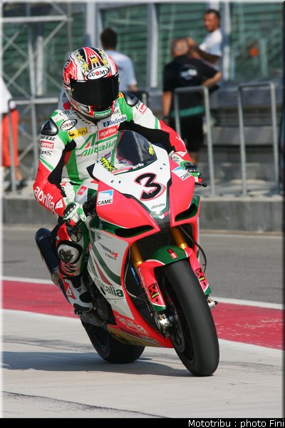 sbk_biaggi_1_test_imola_2010