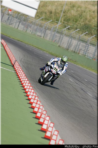 sbk_crutchlow_4_test_imola_2010