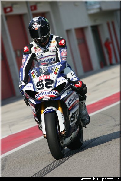 sbk_toseland_1_test_imola_2010