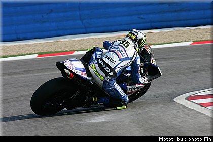 sbk_crutchlow_6_test_imola_2010.jpg