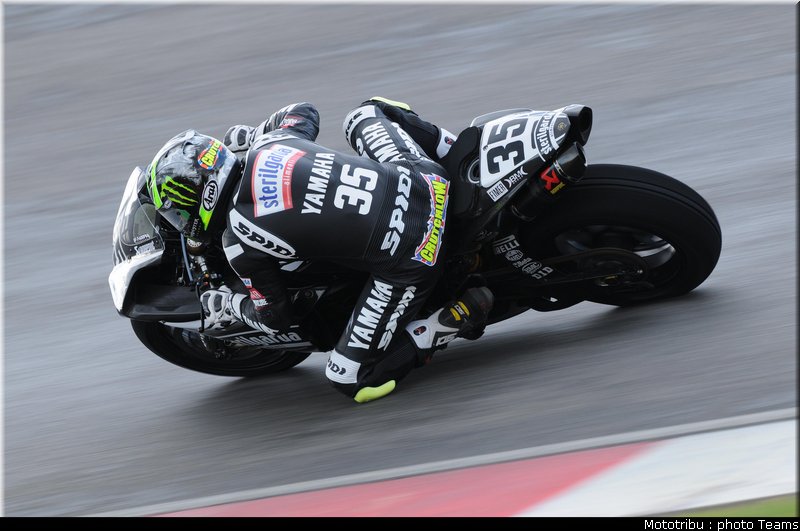 crutchlow_4_sbk_test_portimao_janvier_2010_004